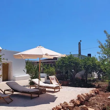 Holiday home Trullo Teresa
